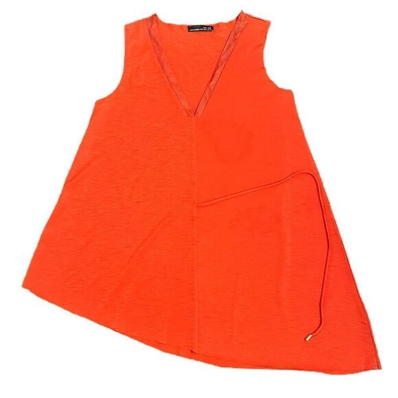 Asymmetrical Hem Lightweight Sweater - Picture 1 of 3
